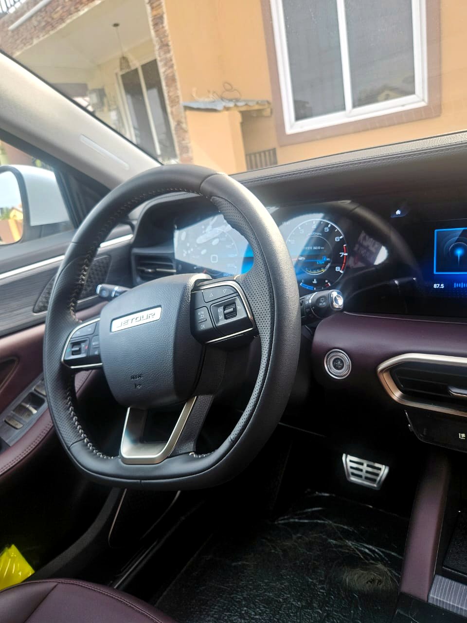 Jetour X90 Plus steering wheel and digital cluster