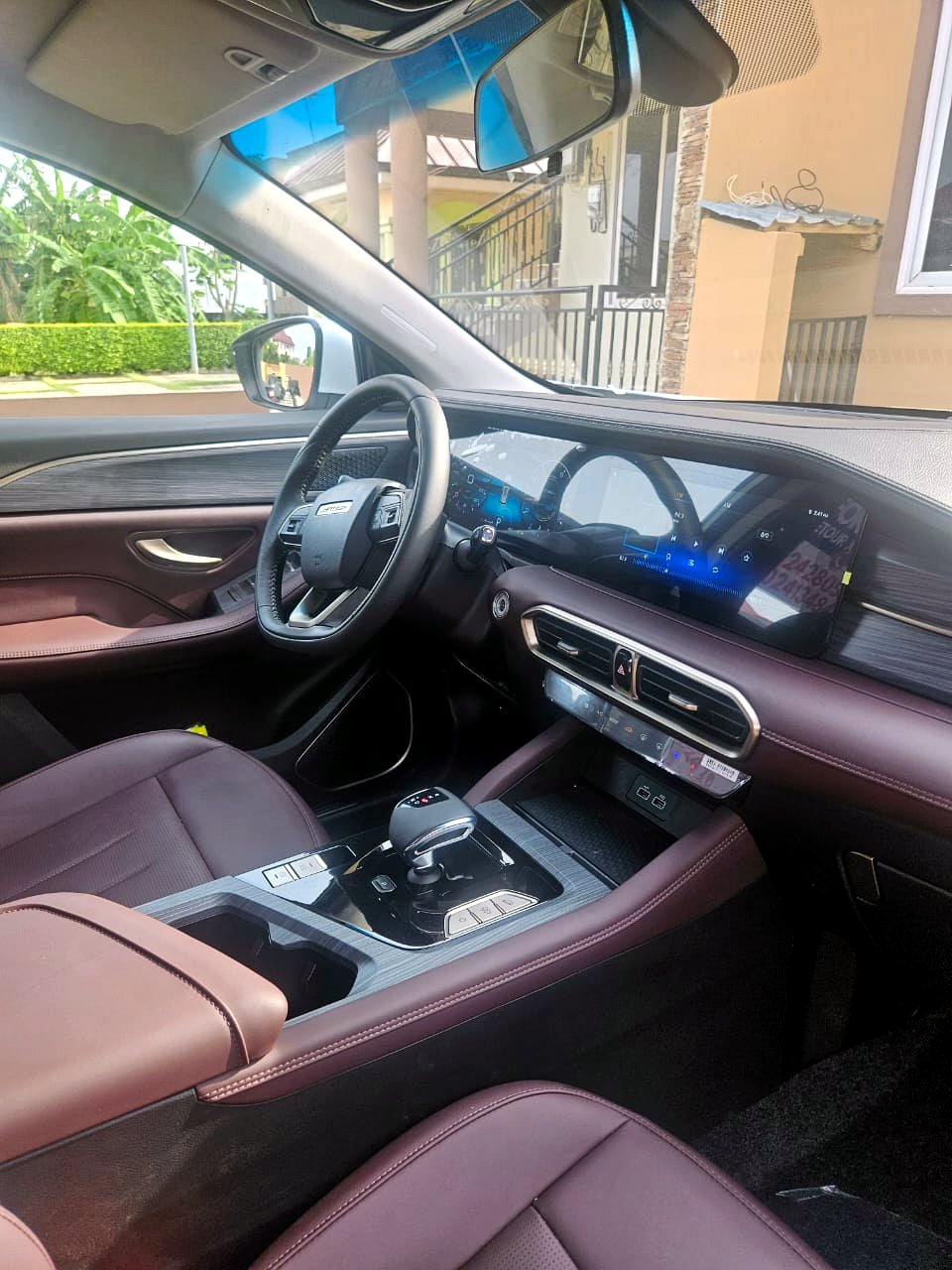 Jetour X90 Plus interior and centre console