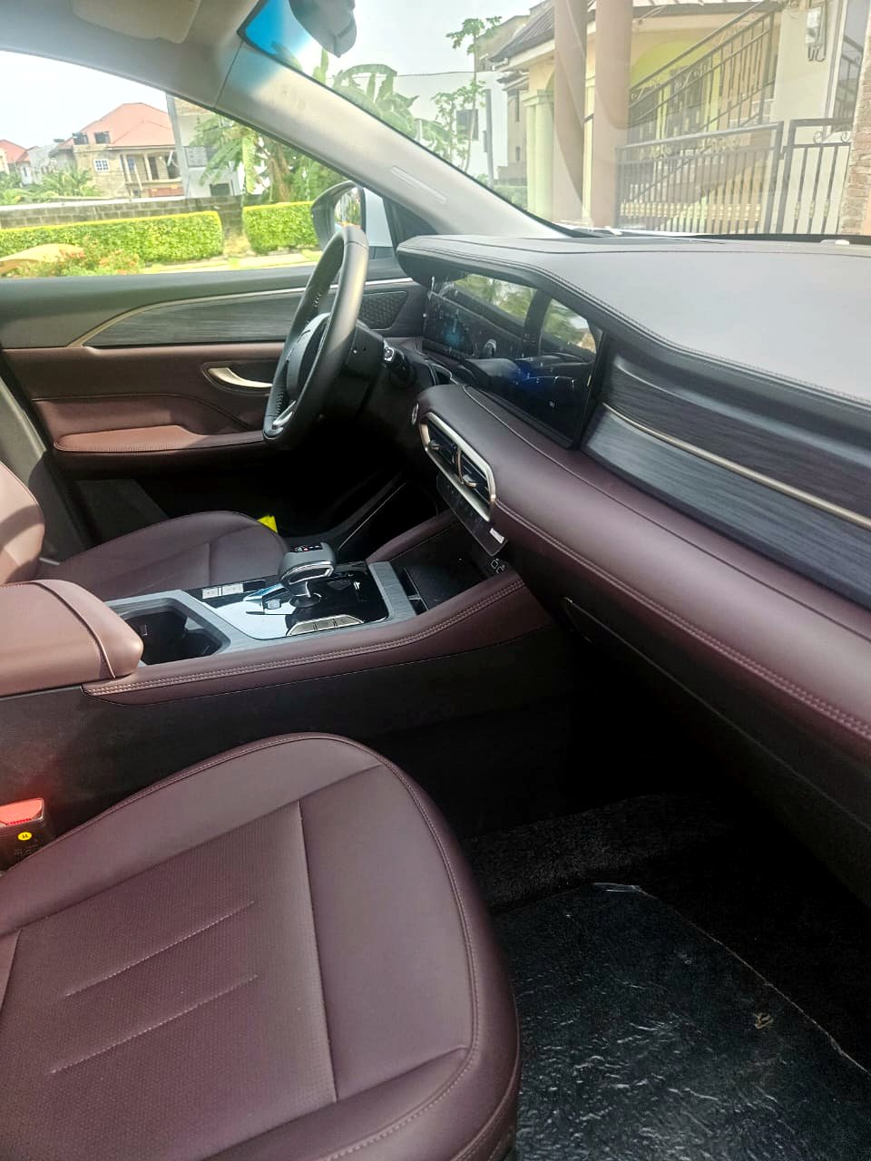 Jetour X90 Plus leather seats and dashboard